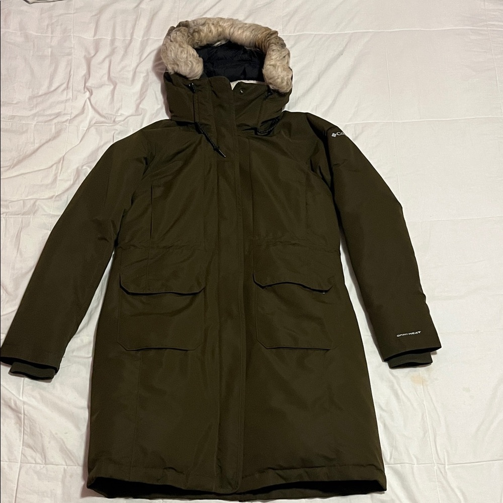 Columbia Olive Green Ski & Snow Jacket with Fur Hood
